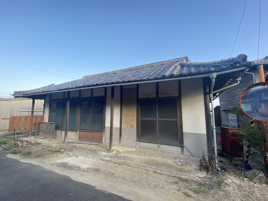譲り受けた当時の中島の古民家外観